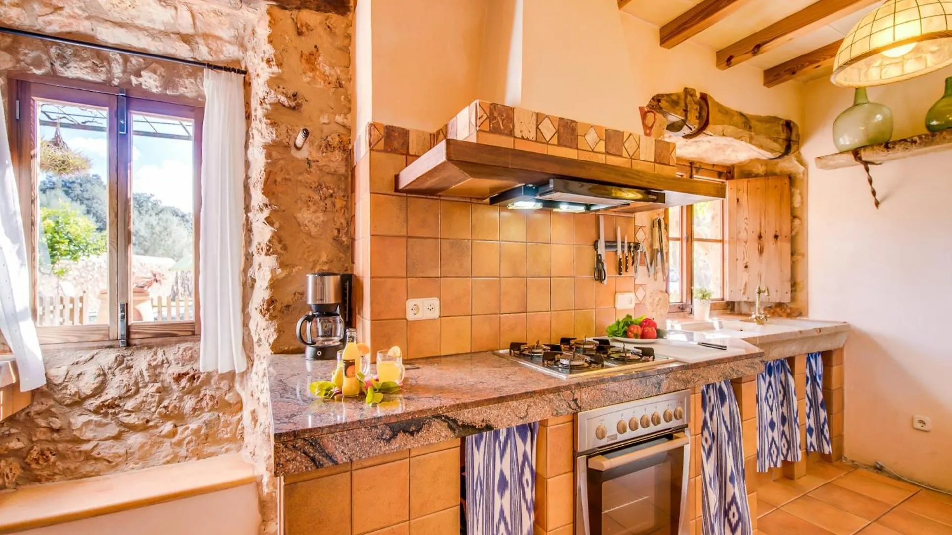 Hébergement de vacances Charming Country House With Pool View Sencelles